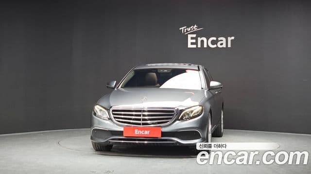 Mercedes-Benz E-Class 2019 — ფოტო 3/20