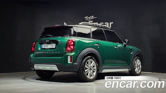 Mini Cooper Countryman 2023 — фото 2 из 20