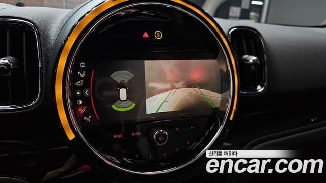 Mini Cooper Countryman 2023 — фото 14 из 20