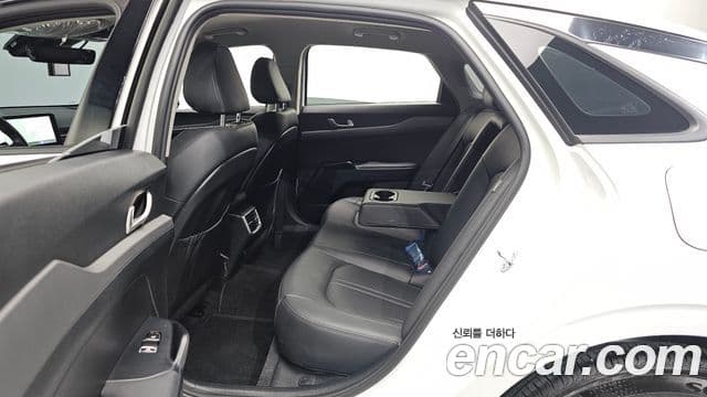 Kia K5 2024 — фото 12 из 20