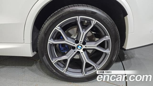 BMW X5 2025 — Photo 9/35