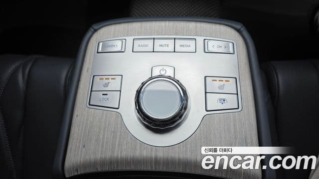 Genesis Electrified G80 2024 — фото 18 из 20