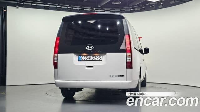 Hyundai Staria 2025 — ფოტო 4/20