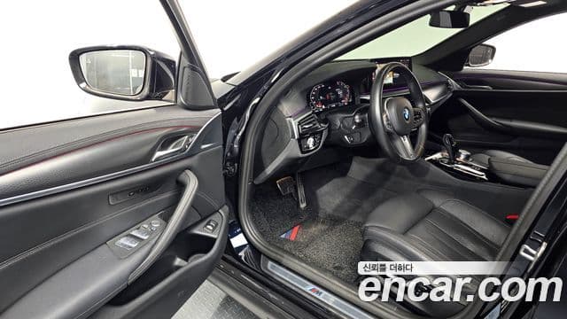 BMW 5 Series 2023 — Şəkil 10/20