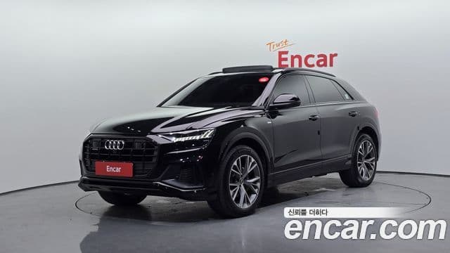 Audi Q7 2022 — Фото 1/20