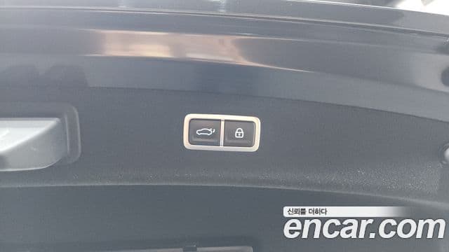 Genesis Electrified G80 2021 — Şəkil 19/20