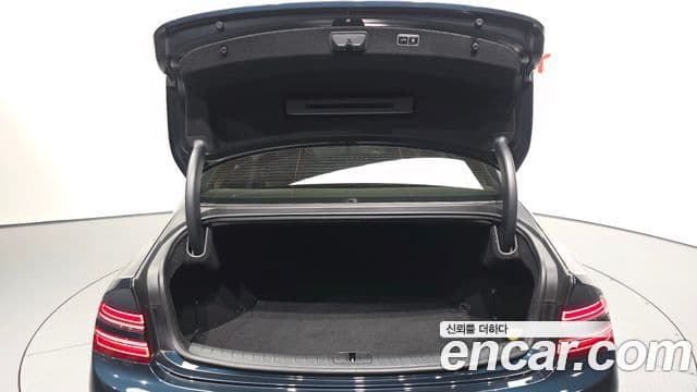 Genesis Electrified G80 2022 — Şəkil 20/20
