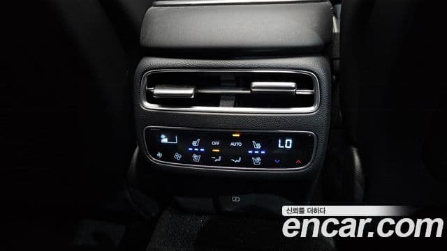 Genesis GV70 2024 — Şəkil 19/20