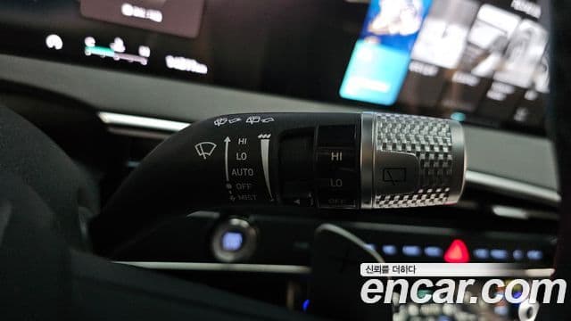 Genesis GV70 2024 — Photo 18/40