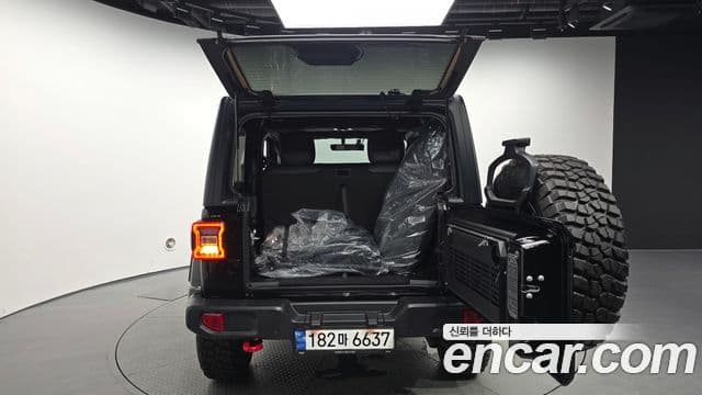 Jeep Wrangler 2023 — Şəkil 20/20