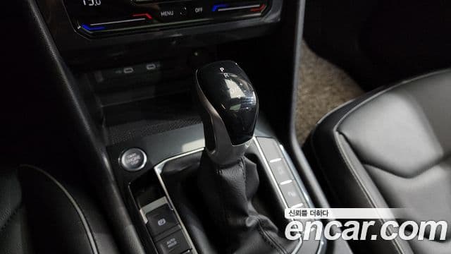 Volkswagen Tiguan 2022 — Şəkil 9/20