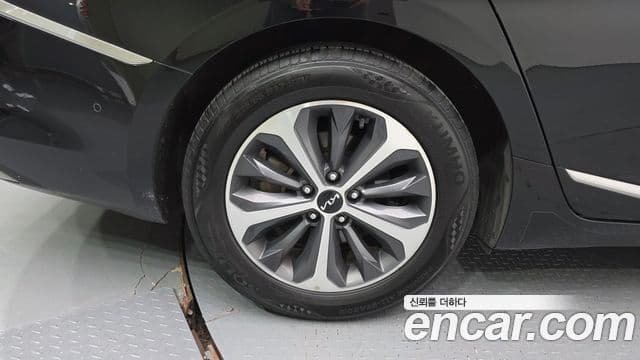 Kia K8 2022 — фото 5 из 20