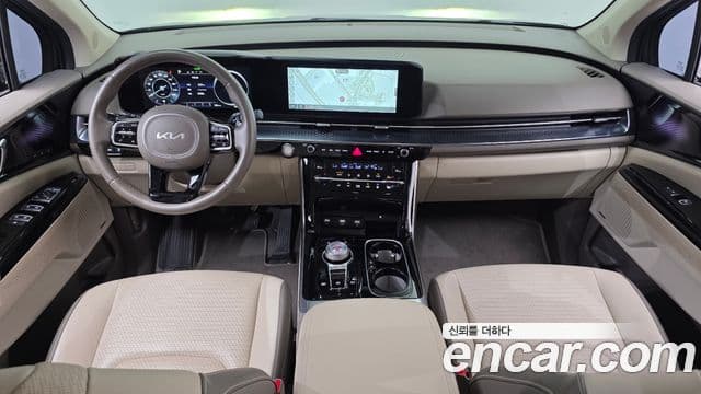 Kia Carnival 2021 — фото 7 из 20