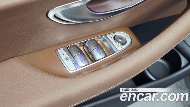 Mercedes-Benz E-Class 2023 — Фото 20/20