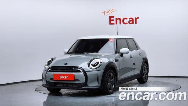 Mini Cooper 2022 — Photo 22/30