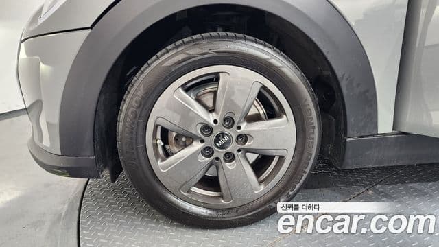Mini Cooper 2022 — Photo 17/30