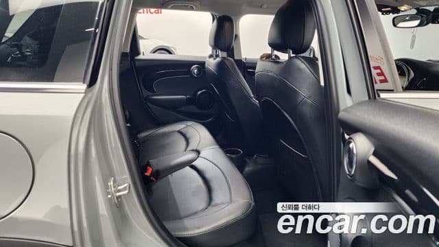Mini Cooper 2022 — Photo 15/30