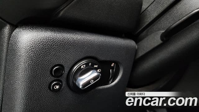 Mini Cooper 2022 — Photo 7/30