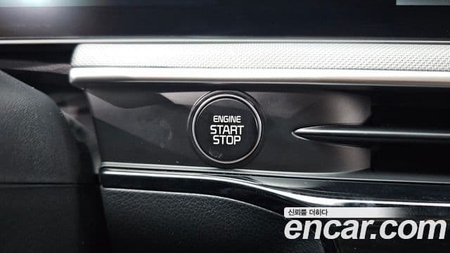 Kia K5 2025 — Photo 8/30
