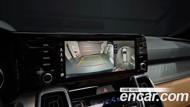 Kia Sorento 2022 — фото 15 из 20