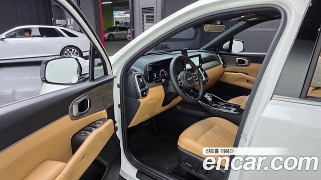 Kia Sorento 2023 — ფოტო 10/20