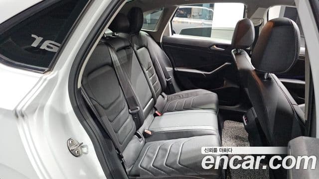 Volkswagen Jetta 2021 — ფოტო 11/20