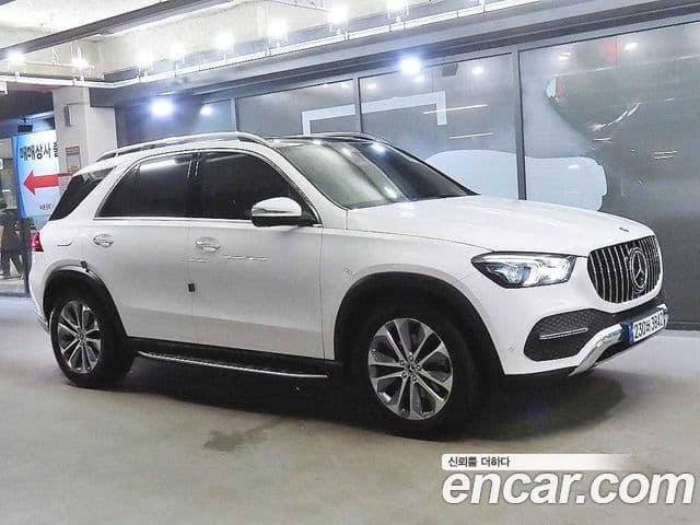Mercedes-Benz GLE-Class 2023 — Şəkil 9/20