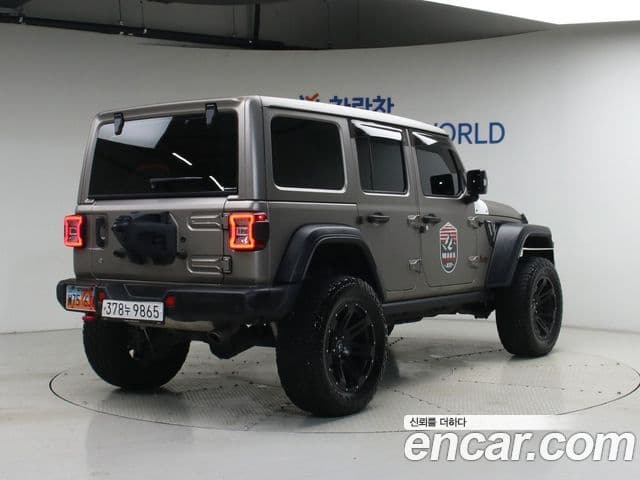 Jeep Wrangler 2020 — фото 1 из 20