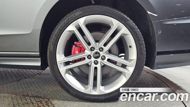 Audi S8 2021 — Photo 22/38