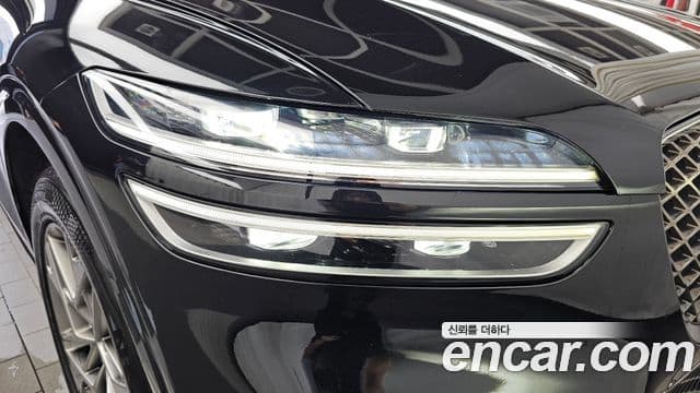 Genesis GV70 2023 — ფოტო 18/33