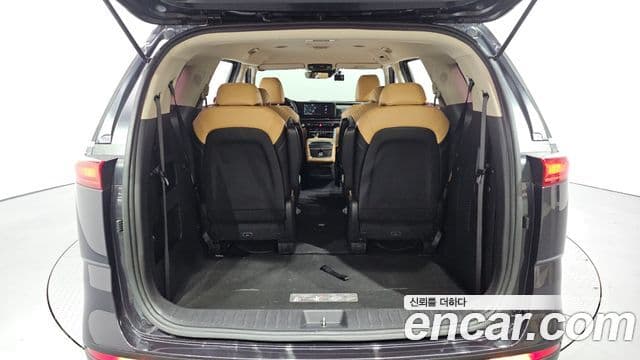 Kia Carnival 2020 — фото 20 из 20