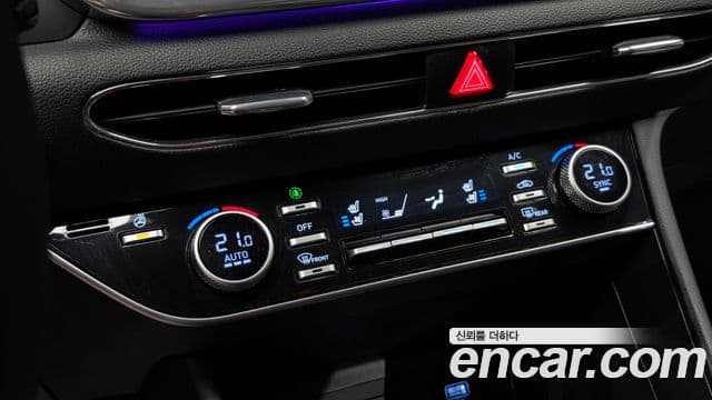 Hyundai Sonata 2022 — ფოტო 17/20