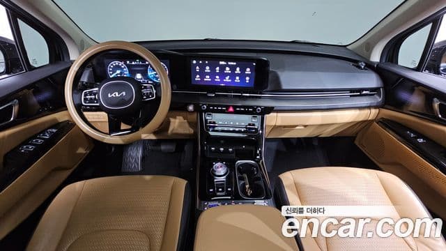 Kia Carnival 2022 — фото 7 из 20