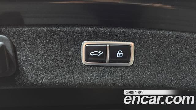 Genesis Electrified G80 2021 — фото 17 из 20