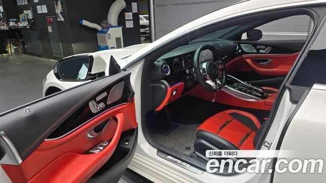 Mercedes-Benz AMG GT 2021 — фото 9 из 20