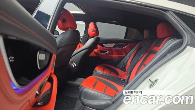 Mercedes-Benz AMG GT 2021 — фото 11 из 20