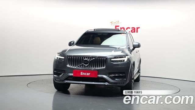 Volvo XC90 2020 — ფოტო 3/20
