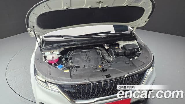 Kia Carnival 2022 — фото 6 из 20