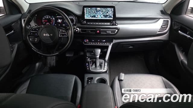 Kia Seltos 2022 — фото 7 из 20