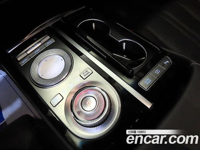 Genesis Electrified G80 2021 — ფოტო 7/20