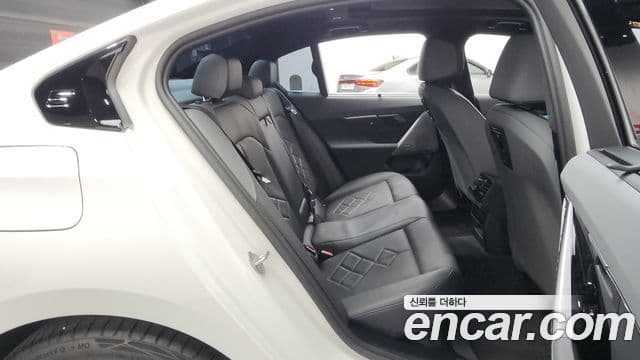 BMW 5 Series 2026 — Photo 11/20