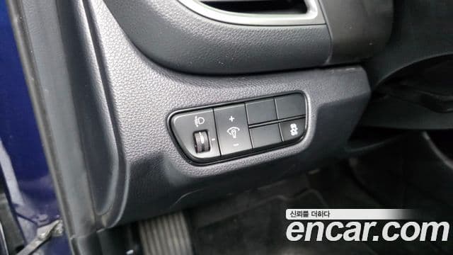 Kia Seltos 2024 — фото 17 из 20