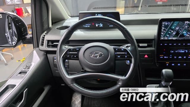 Hyundai Staria 2022 — Фото 12/20
