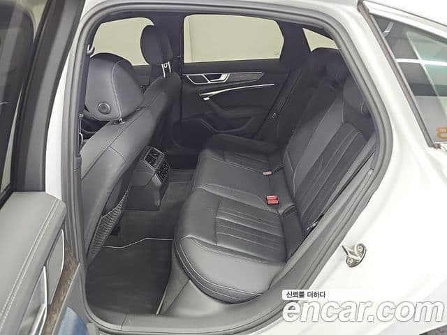 Audi A6 2021 — фото 12 из 20
