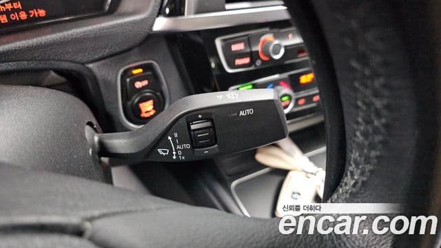 BMW 3 Series 2018 — фото 20 из 20
