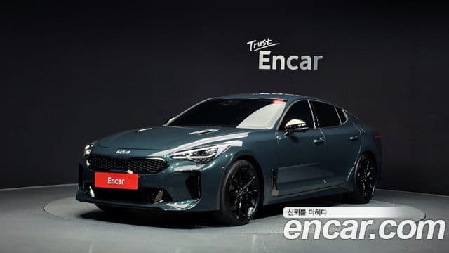 Kia Stinger 2022 — Фото 20/20