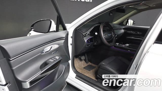 Genesis GV70 2021 — ფოტო 10/20