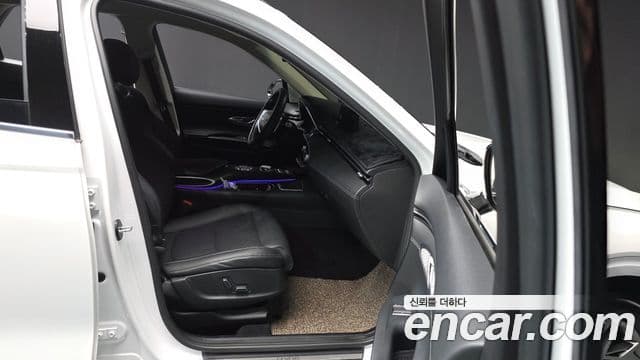 Genesis GV70 2021 — ფოტო 11/20