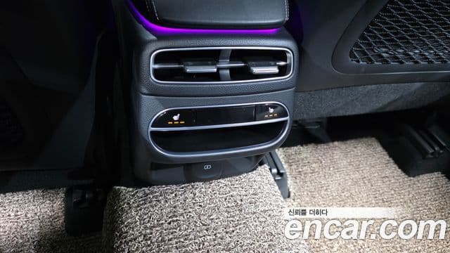 Genesis GV70 2021 — ფოტო 19/20
