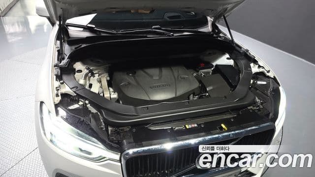 Volvo XC60 2018 — Şəkil 6/20
